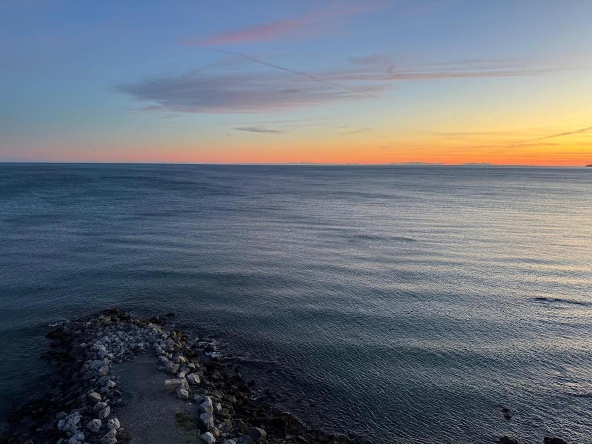 Primera Linea De Playa Benalmadena La Perla Playa Paraiso المظهر الخارجي الصورة